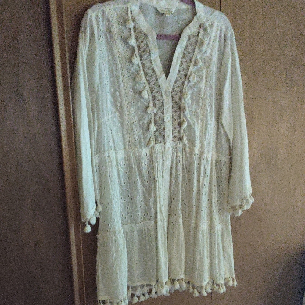 Crescent Bay Cream Lace Tunic NWOT